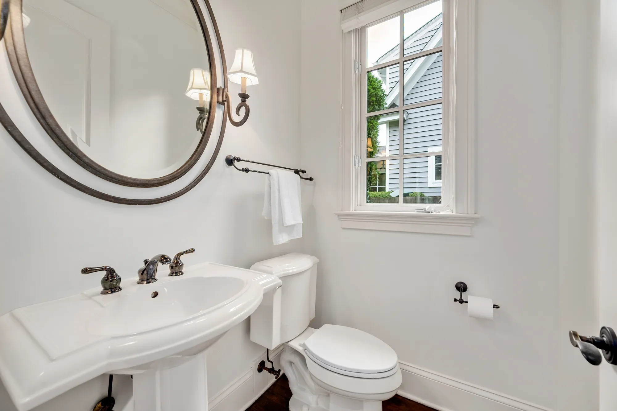 210 W Hickory Street , Hinsdale, IL 60521, Hinsdale, Illinois, United States. - Photo 11