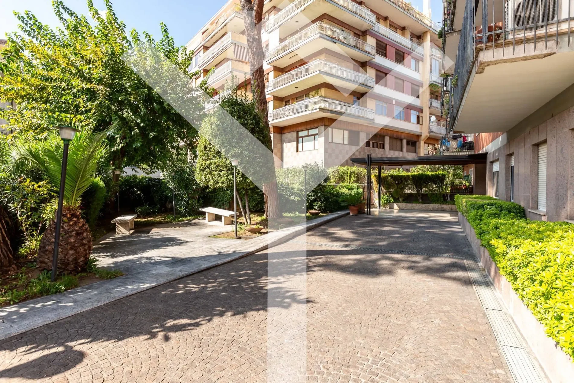 Roma Via Flaminia Nuova, Rome, Lazio, Italy. - Photo 28
