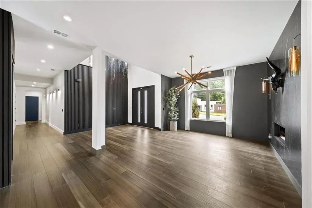 2220 Meadowvale Drive NE, Atlanta, GA 30345, Atlanta, Georgia, United States. - Photo 12