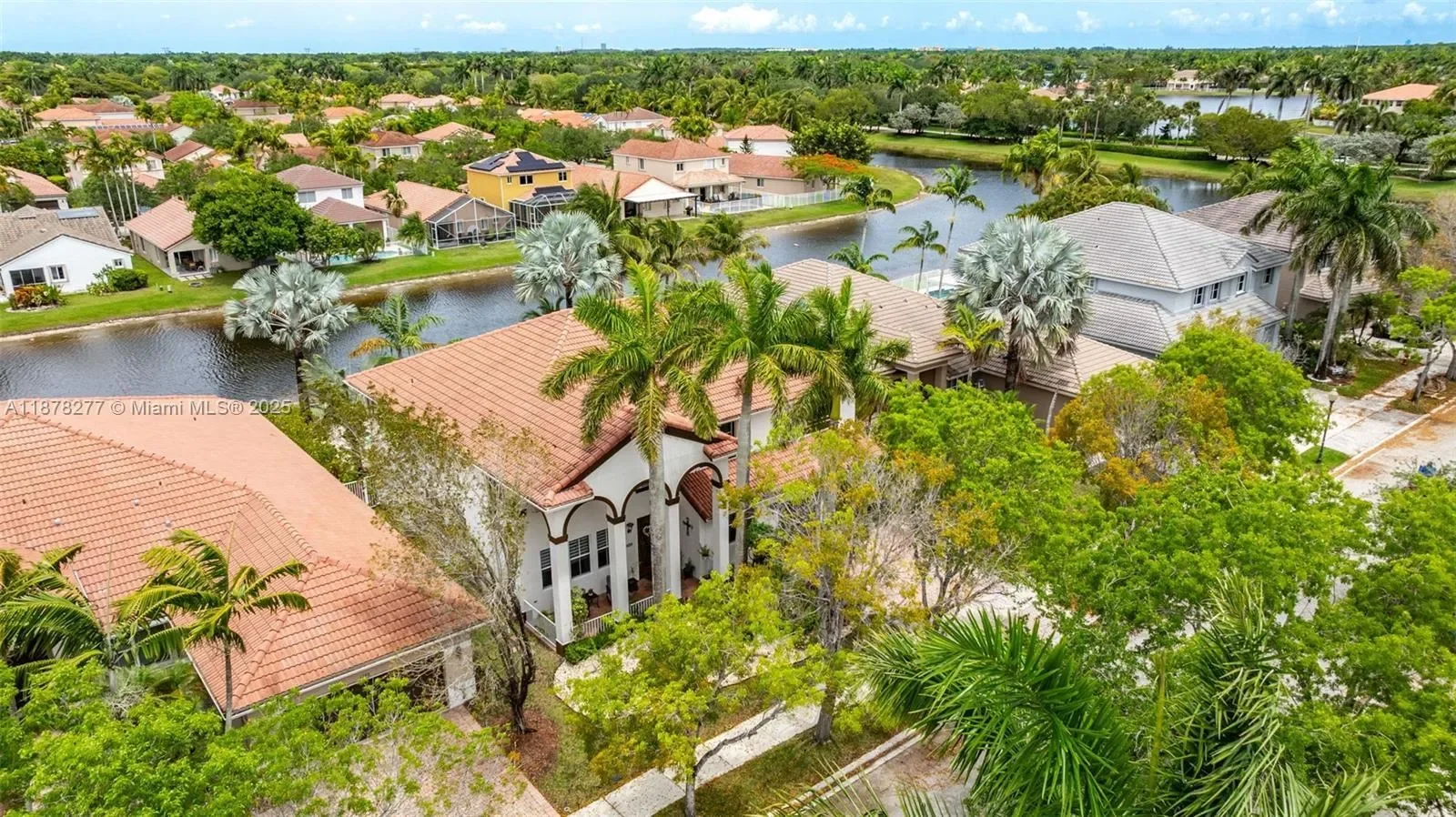 1242 Peregrine Way, Weston, Florida, United States. - Photo 6