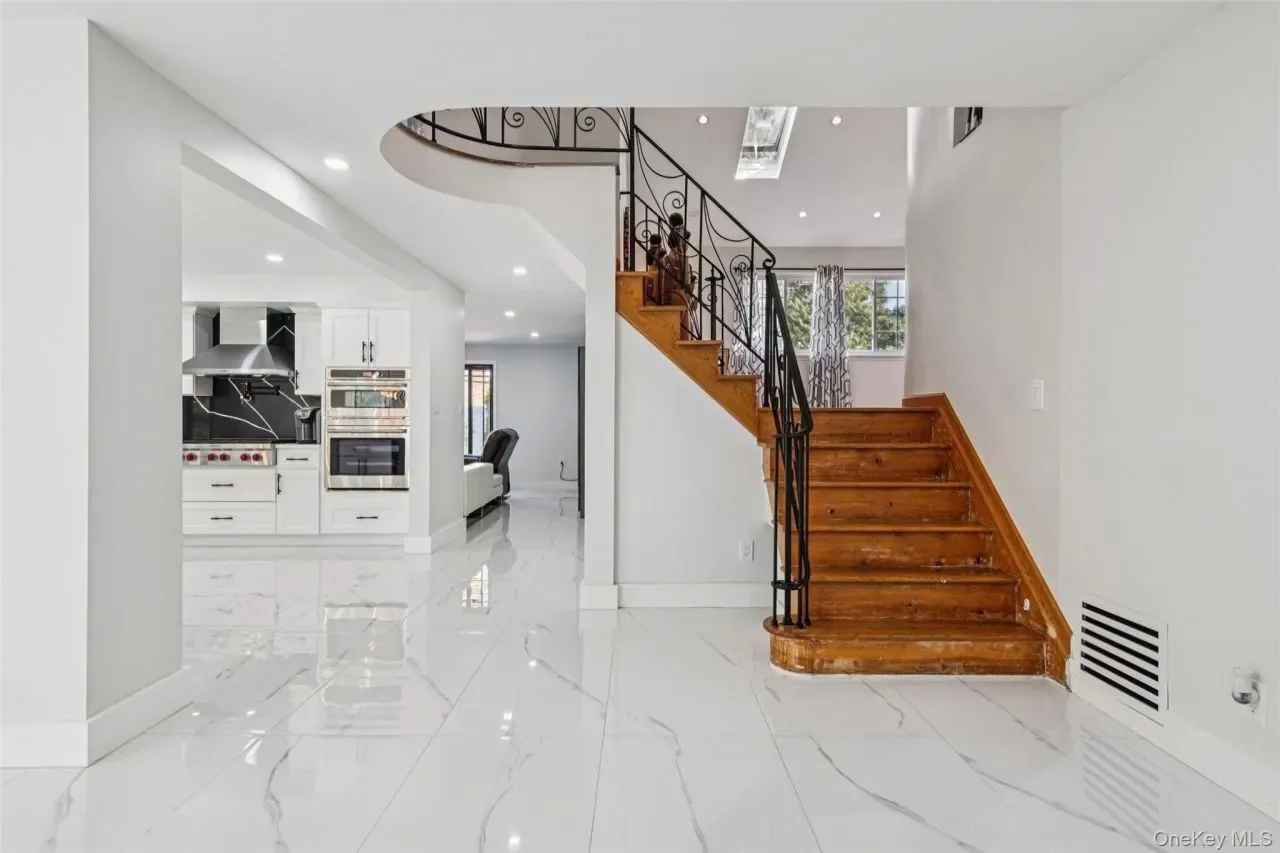 Gallery photo 9