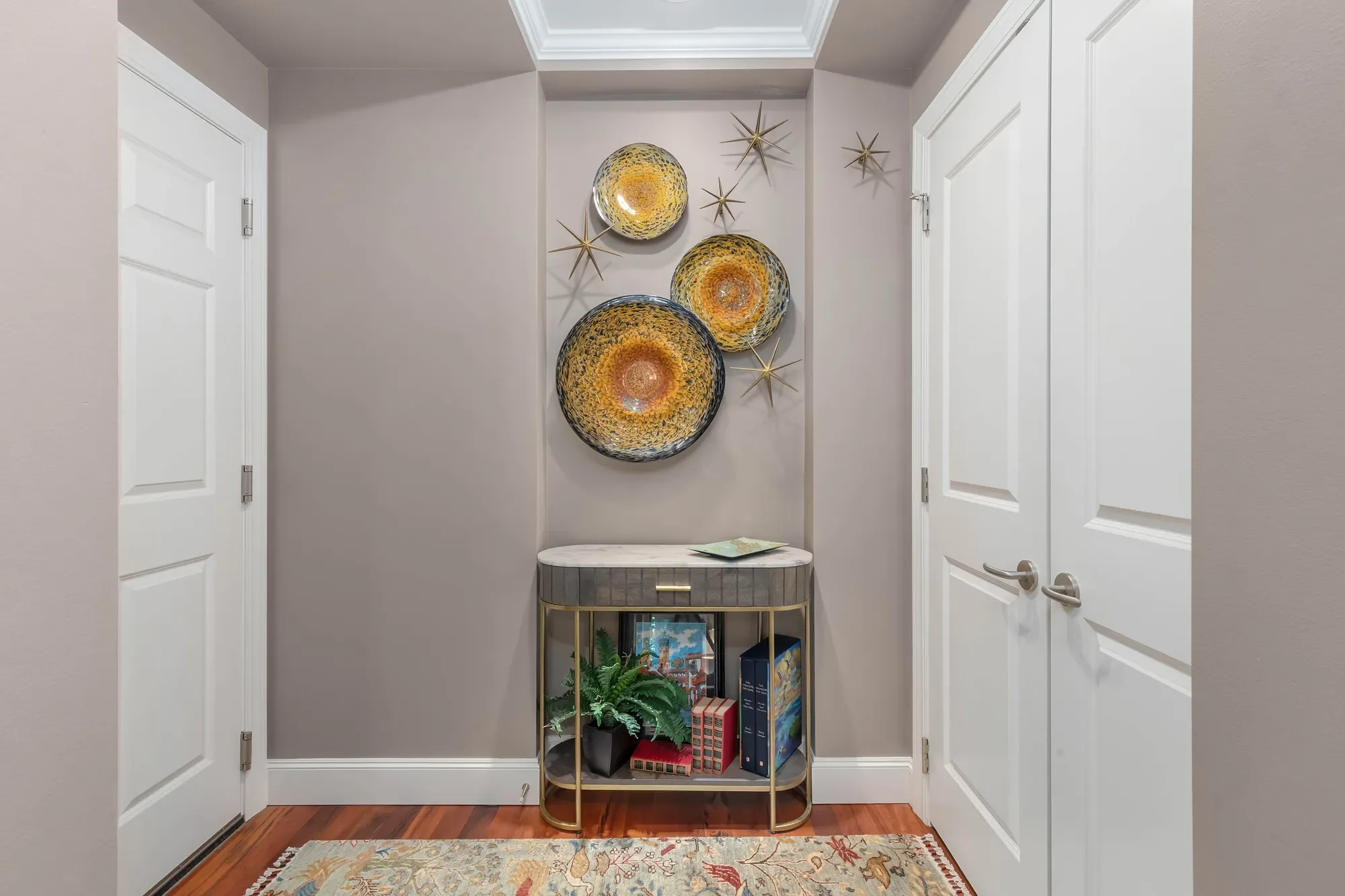 726 Boylston Ave E Unit #9 , Seattle, WA 98102, Seattle, Washington, United States. - Photo 2
