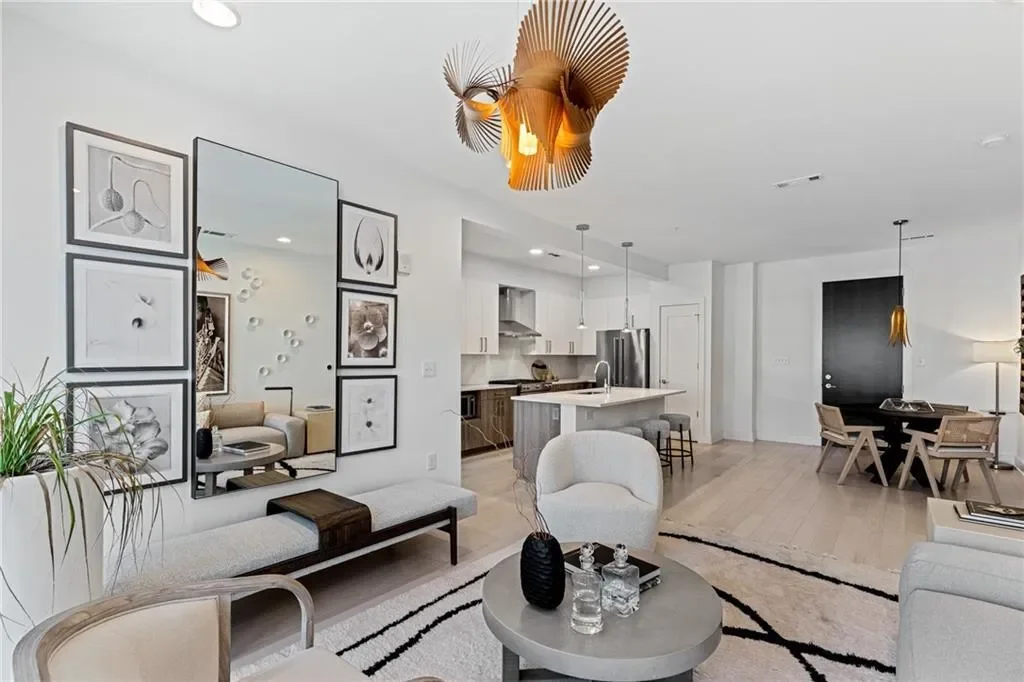 775 Juniper Street NE 107, Atlanta, Georgia, United States. - Photo 12