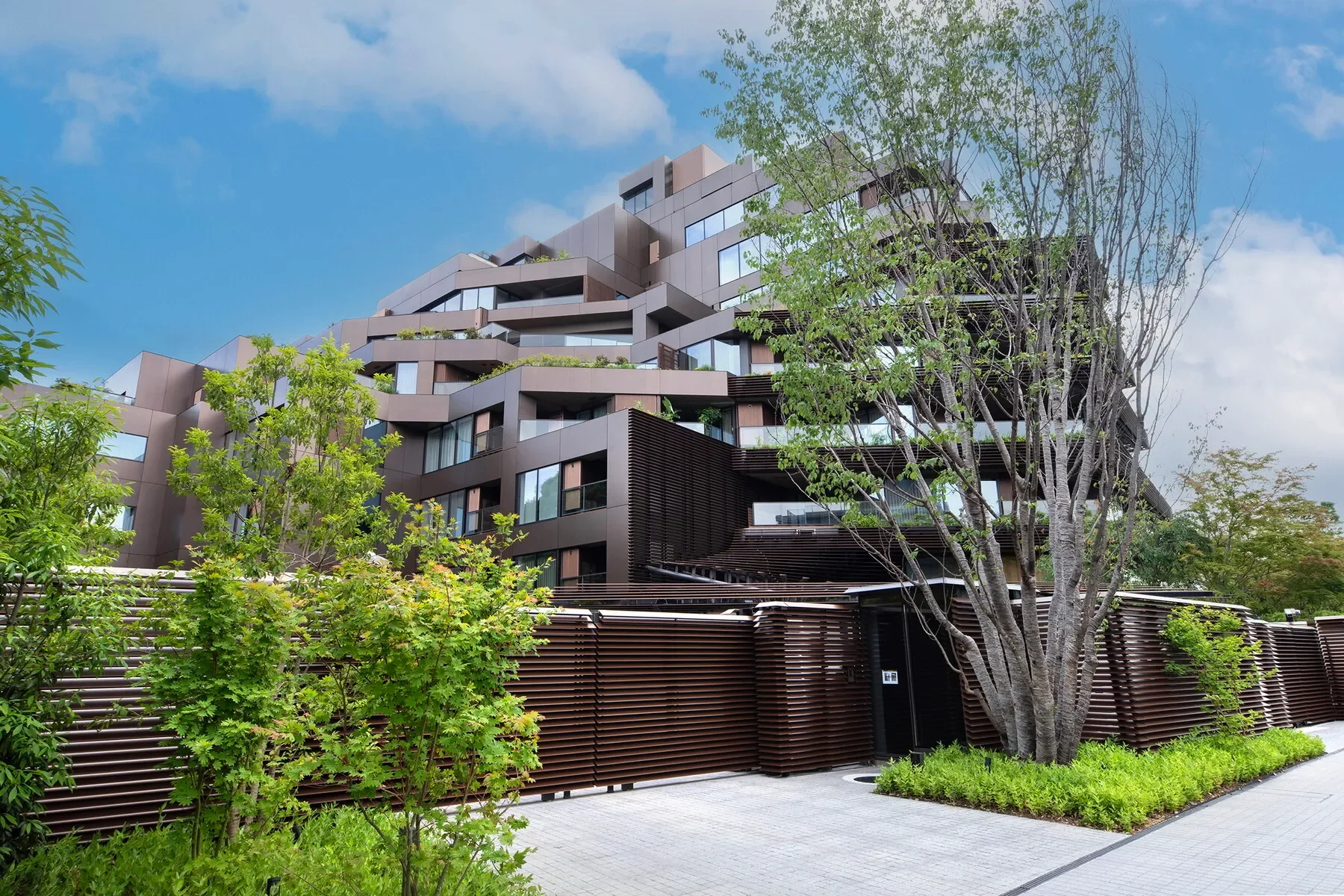 Exterior photo 5