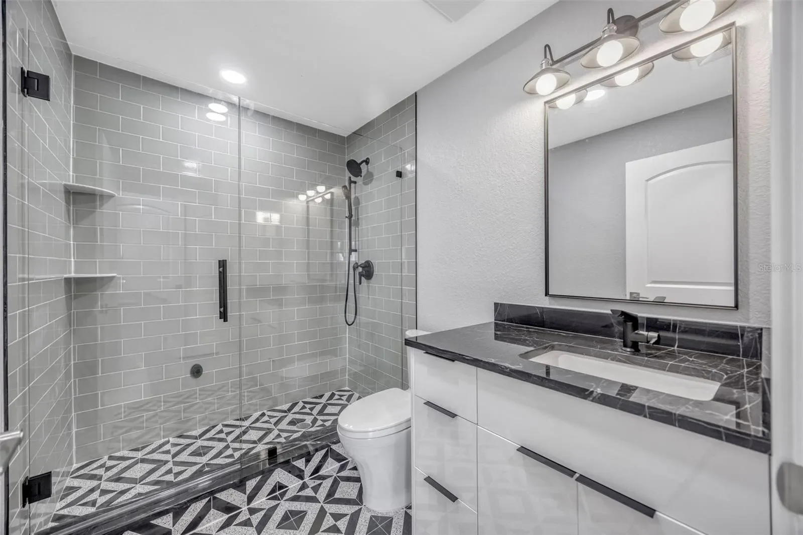 8400 35TH AVENUE N, ST PETERSBURG, FL, 33710, USA, St. Petersburg, Florida, United States. - Photo 37