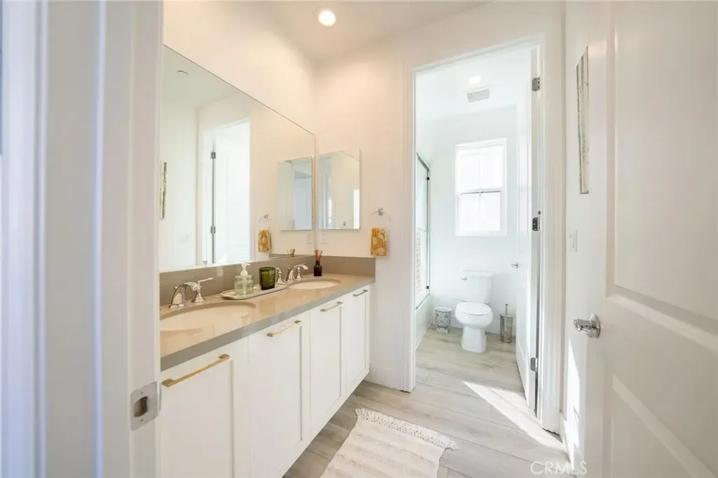 20811 W Bur Oak, Los Angeles, California, United States. - Photo 22