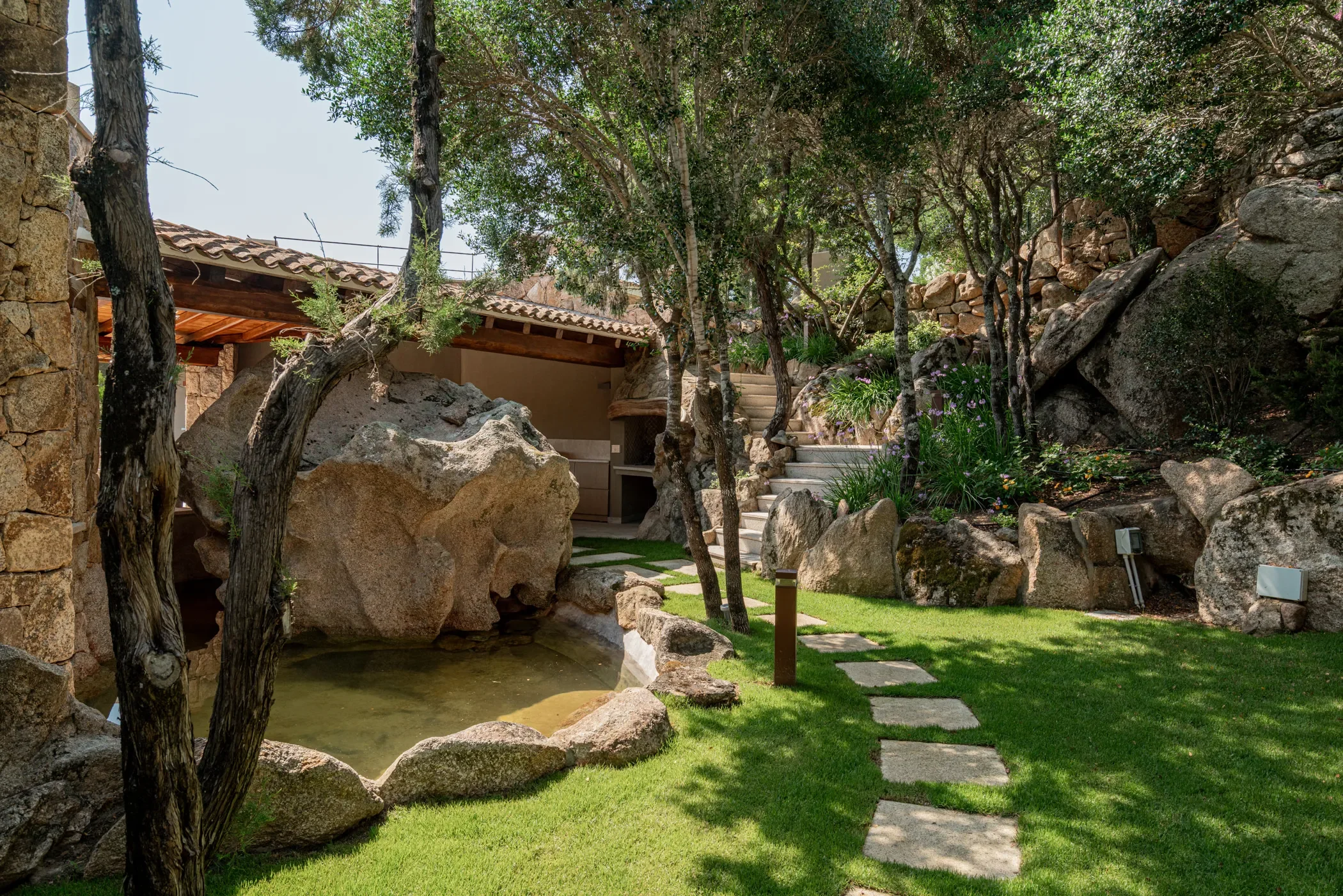 Exterior photo 11