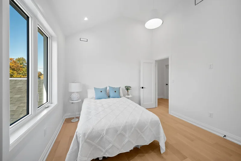 118 Warwood Rd, Toronto, ON M9B 5B7, Toronto, Ontario, Canada. - Photo 53