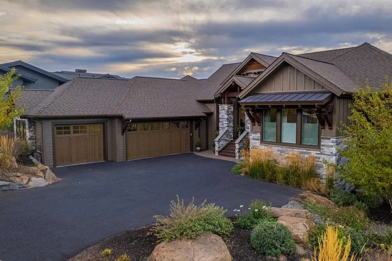 61379 Lost Hollow Loop, Bend, OR 97702, Bend, Oregon, United States. - Photo 3