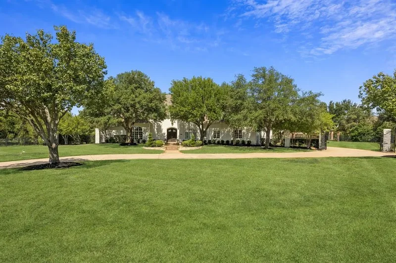5900 Shorefront Lane, Lewisville, Texas, United States. - Photo 36