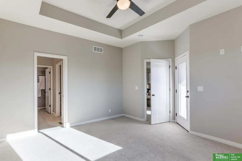 18311 Patrick Avenue, Elkhorn, NE 68022, Omaha, Nebraska, United States. - Photo 19