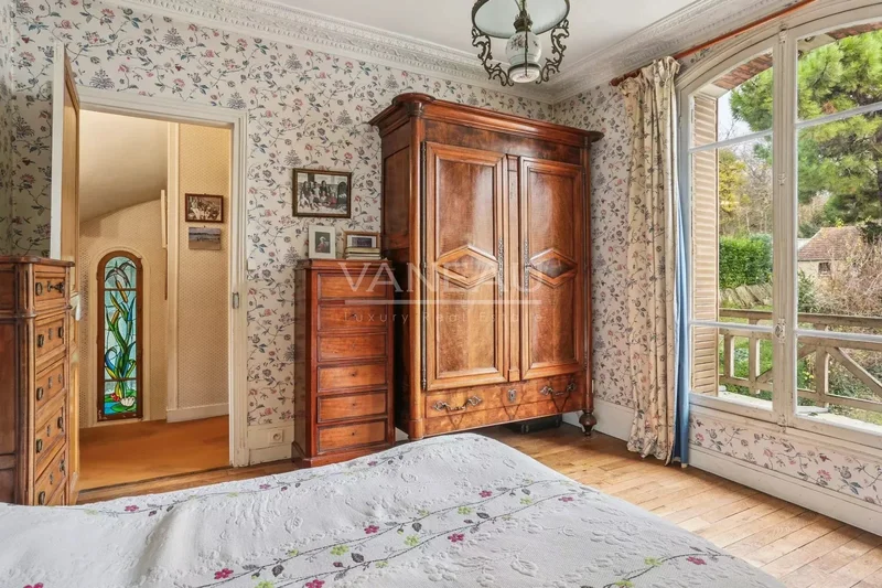 Saint-Cloud, Île-de-France, France. - Photo 5