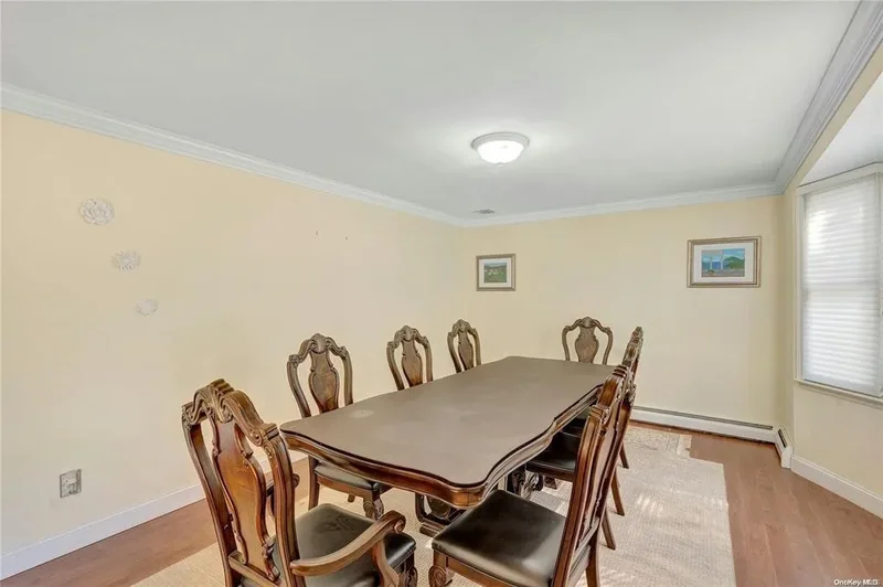 7 Pritchard Crescent, Port Jefferson Station, New York, United States. - Photo 4