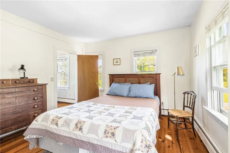 557 Center Road, New Shoreham, Rhode Island, United States. - Photo 14