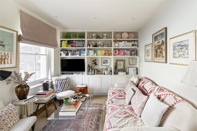 Flat Apartment, Millwood Street, London