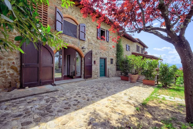 Reggello, Tuscany, Italy. - Photo 10