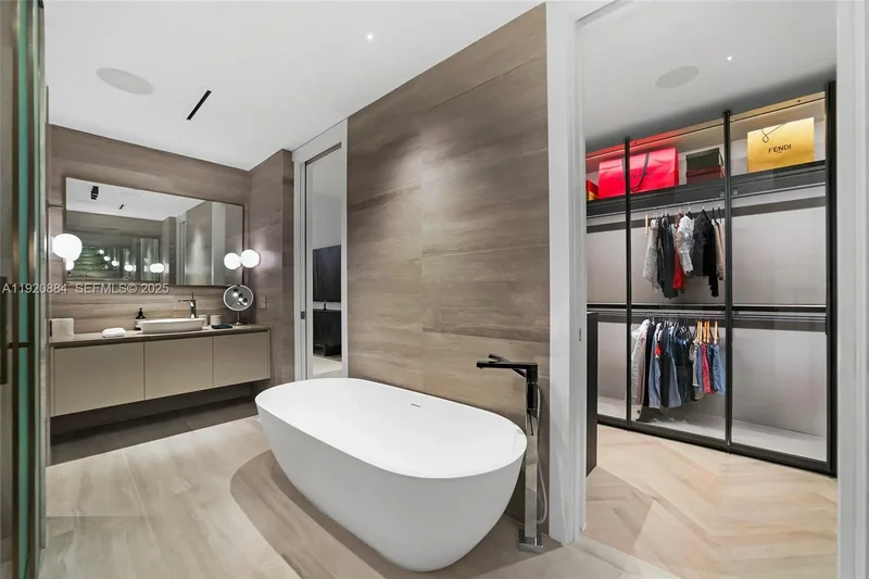 5775 Collins Ave, Miami Beach, Florida, United States. - Photo 58