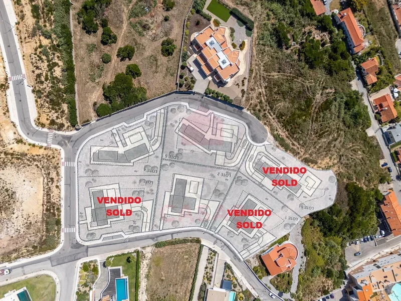 Foz do Arelho, Leiria District, Portugal. - Photo 4