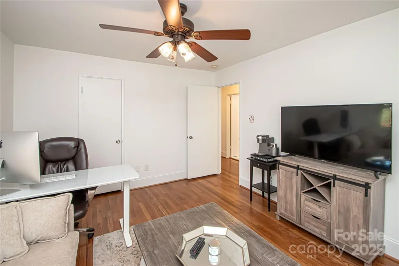 532 Inwood Drive, Charlotte, NC 28209, Charlotte, North Carolina, United States. - Photo 16