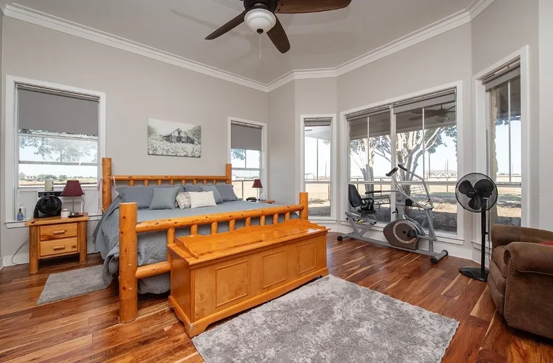 1833 County Road 305, Jarrell, TX 76537, Jarrell, Texas, United States. - Photo 9