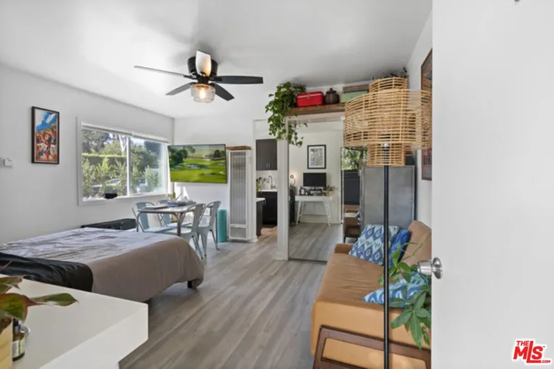 656 Indiana Avenue, Los Angeles, California, United States. - Photo 5