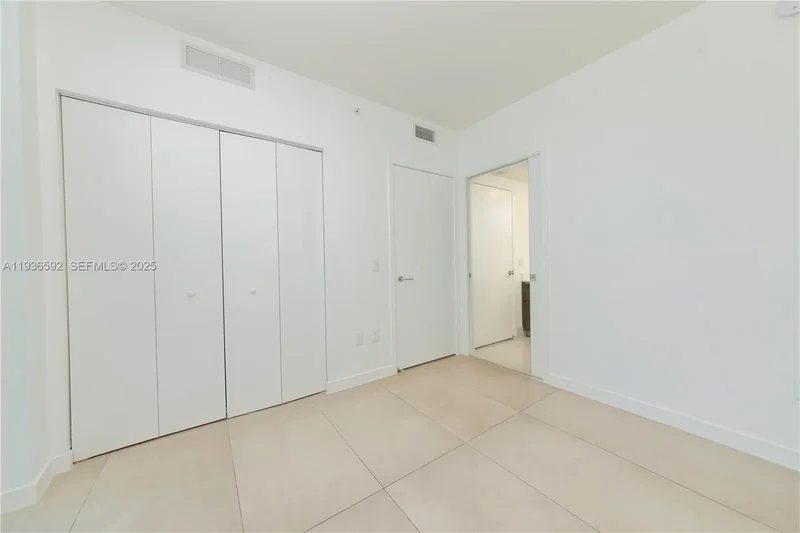 1100 S Miami Ave #1707, Miami, Florida, United States. - Photo 24