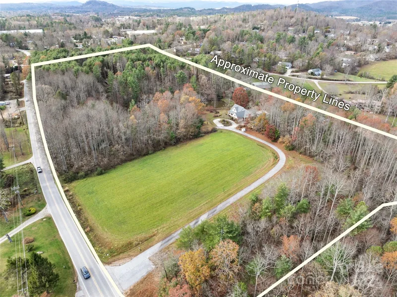 38 Southern Visions Drive, Hendersonville, NC 28792, Hendersonville, North Carolina, United States. - Photo 41