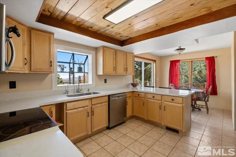 21470 Graves Road, Reno, NV 89521, Reno, Nevada, United States. - Photo 3