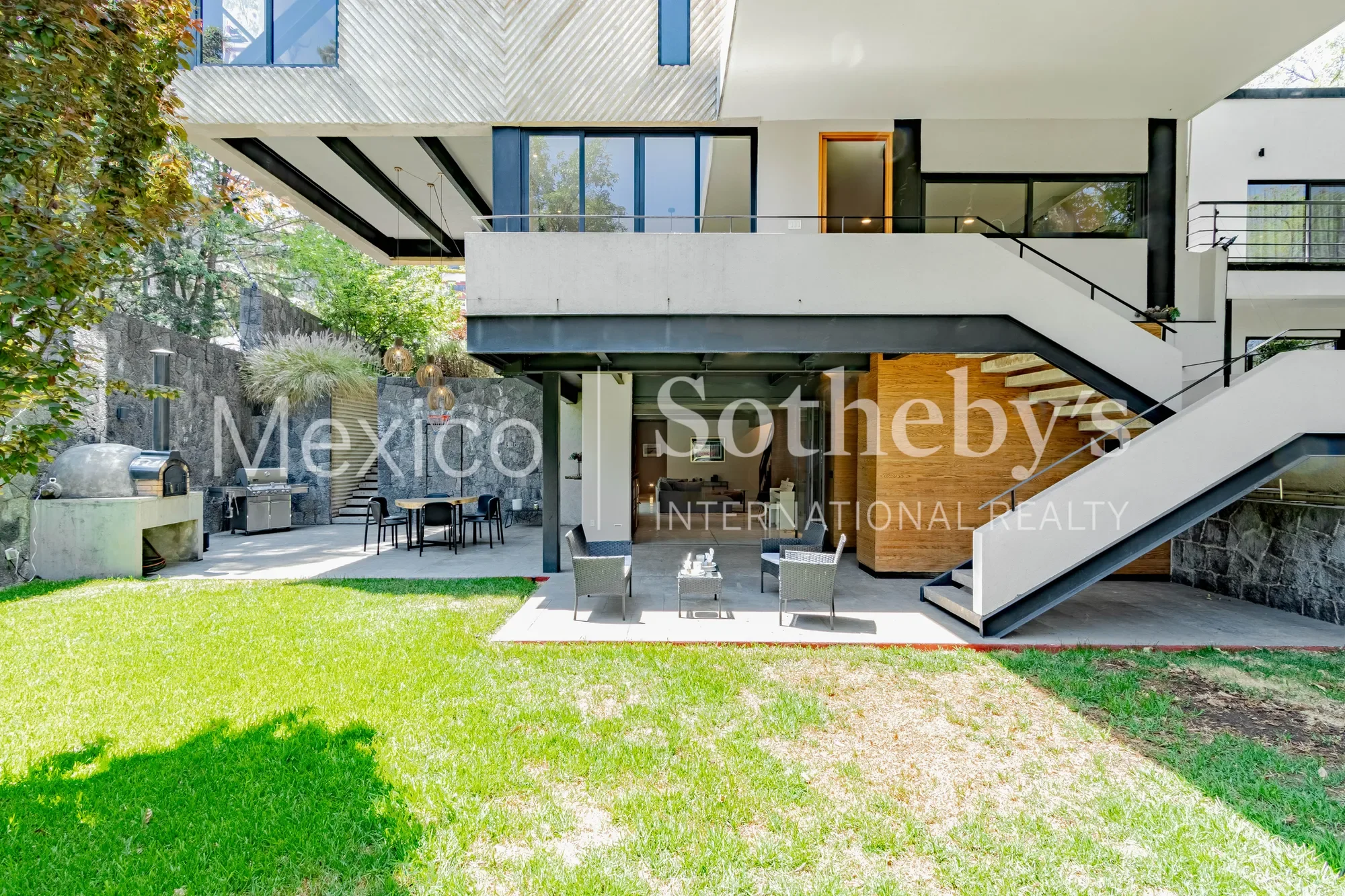 Gallery photo 12
