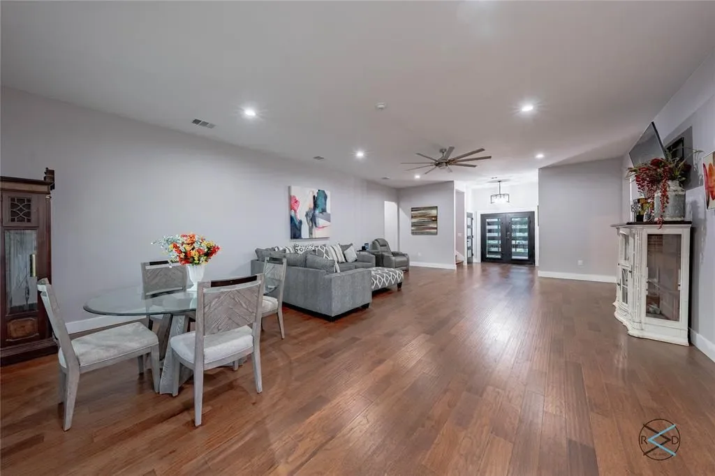 Gallery photo 10