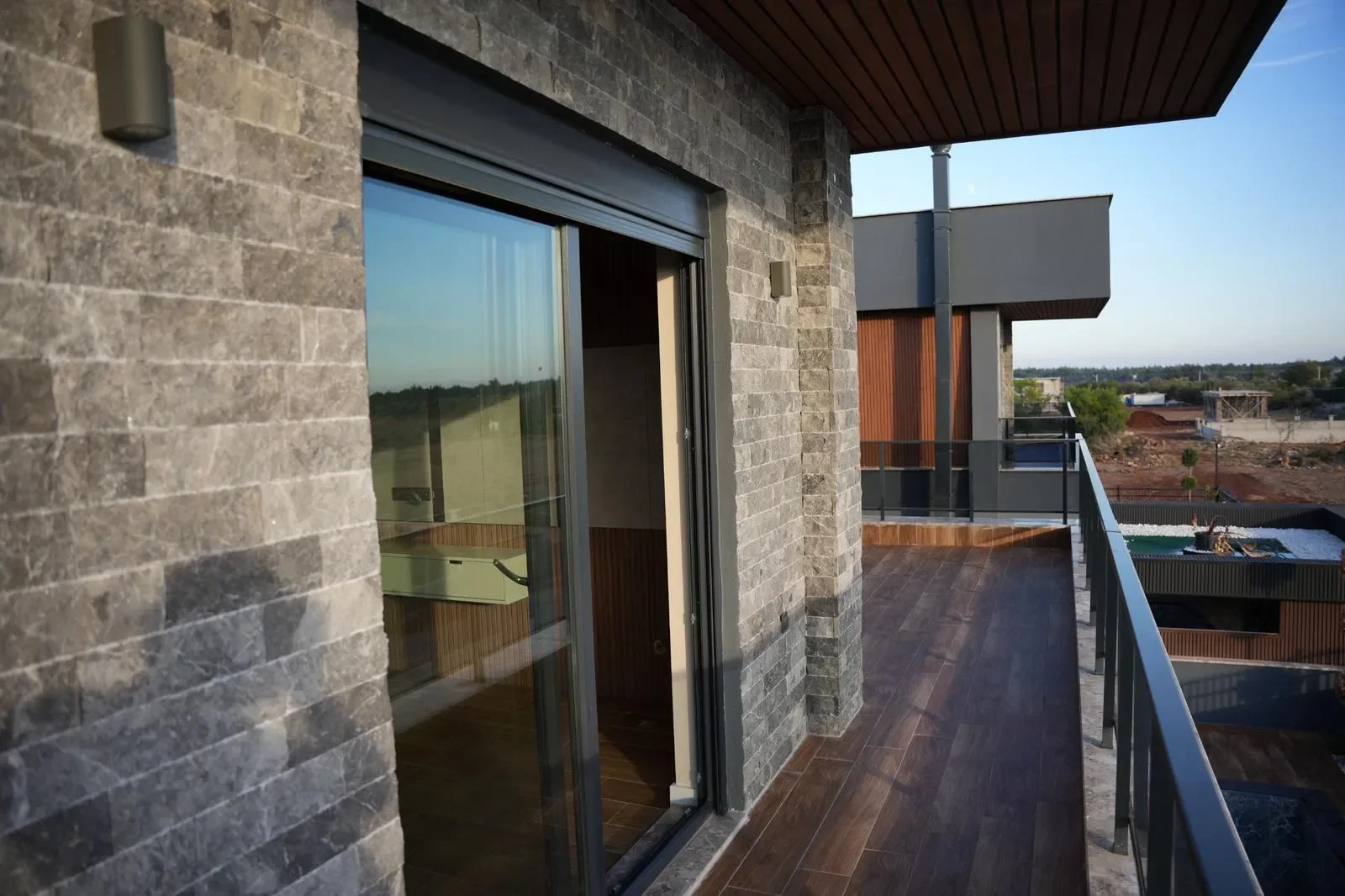 Gallery photo 4