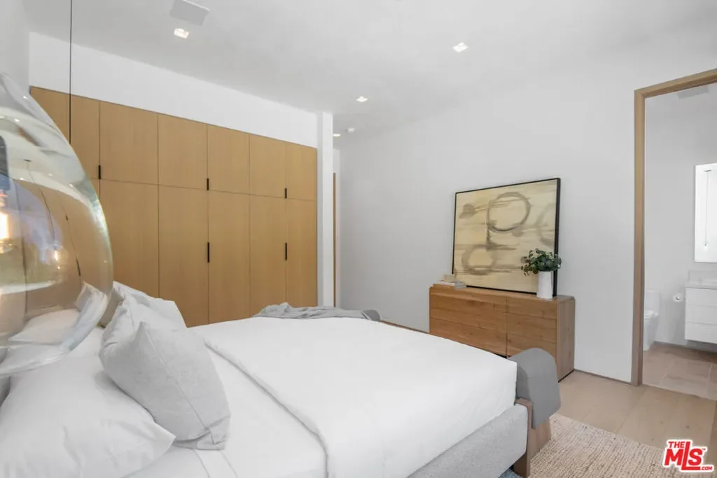 26946 Pacific Coast Hwy, Malibu, California, United States. - Photo 26