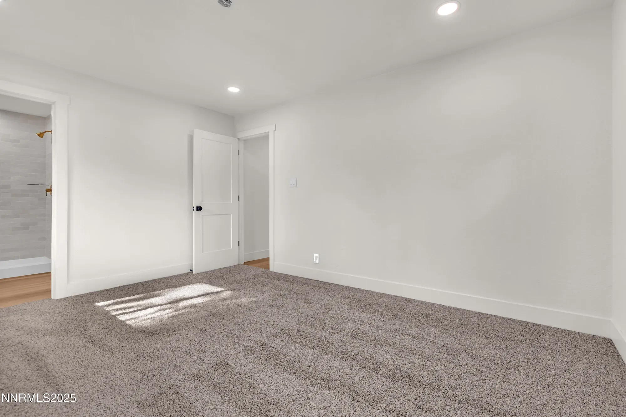 Gallery photo 12