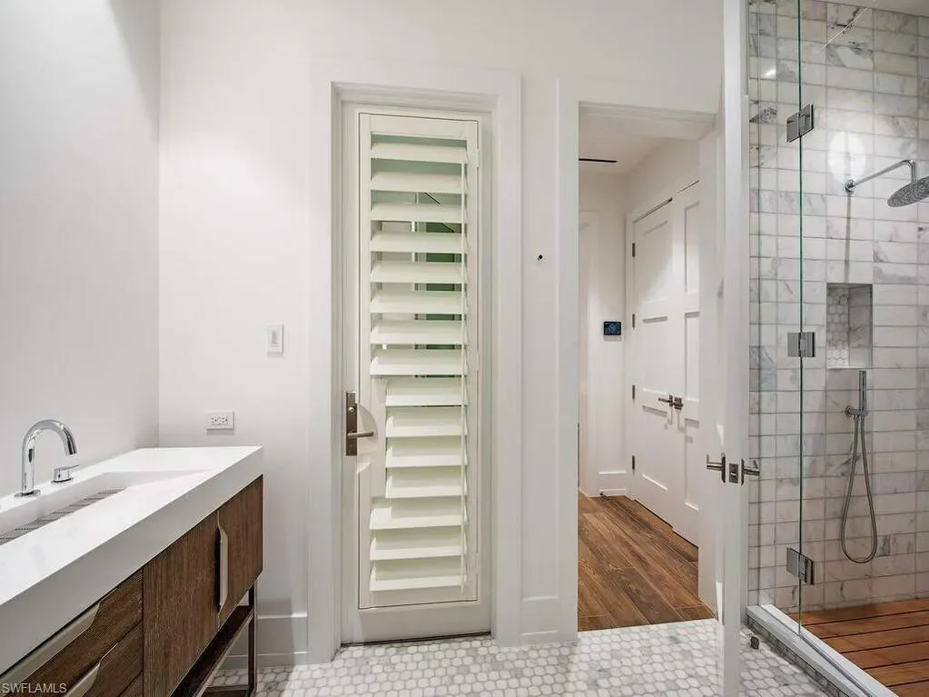 Naples, FL, 34102, USA, Naples, Florida, United States. - Photo 22