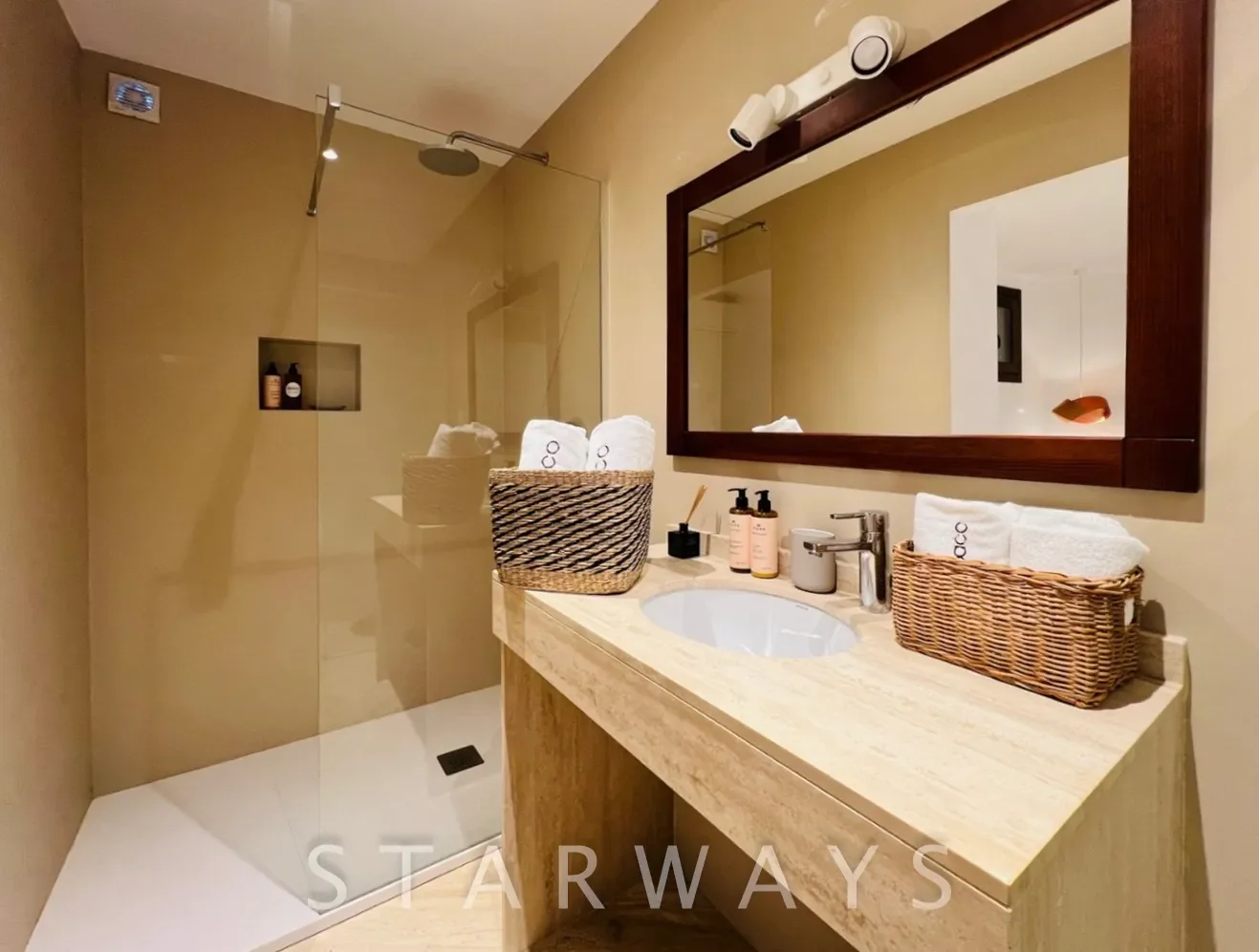 Gallery photo 4