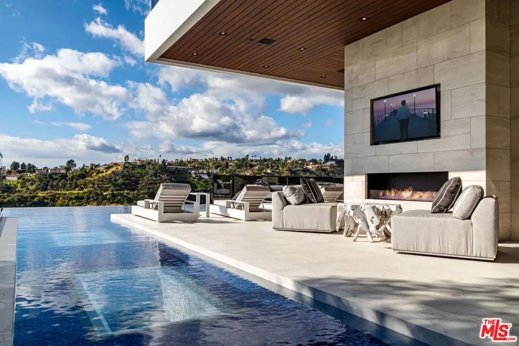 1475 Bel Air Road, Los Angeles, California, United States. - Photo 23