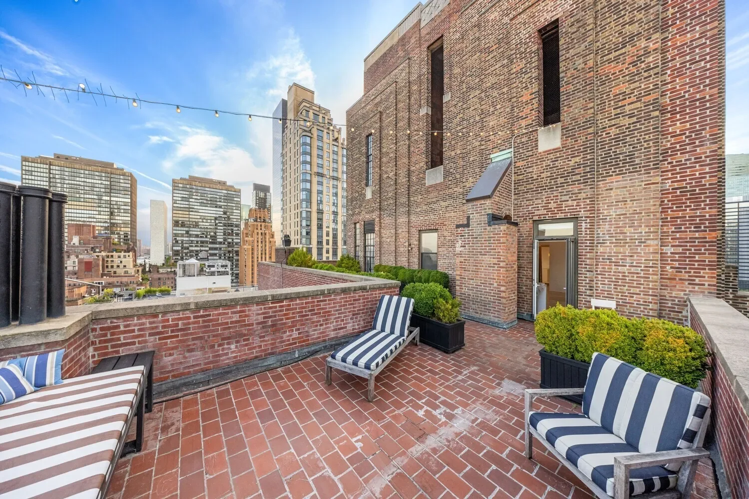 Southgate, 400 E 52ND ST, New York, New York, United States. - Photo 13
