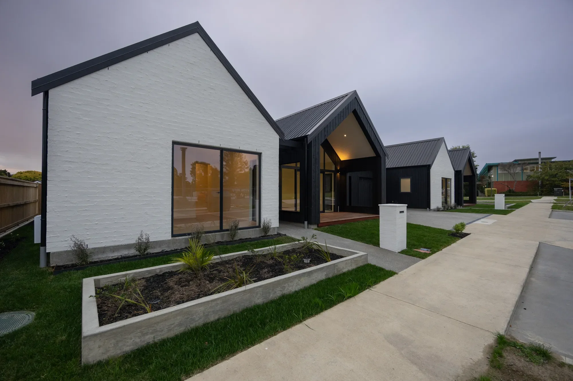 Exterior photo 3