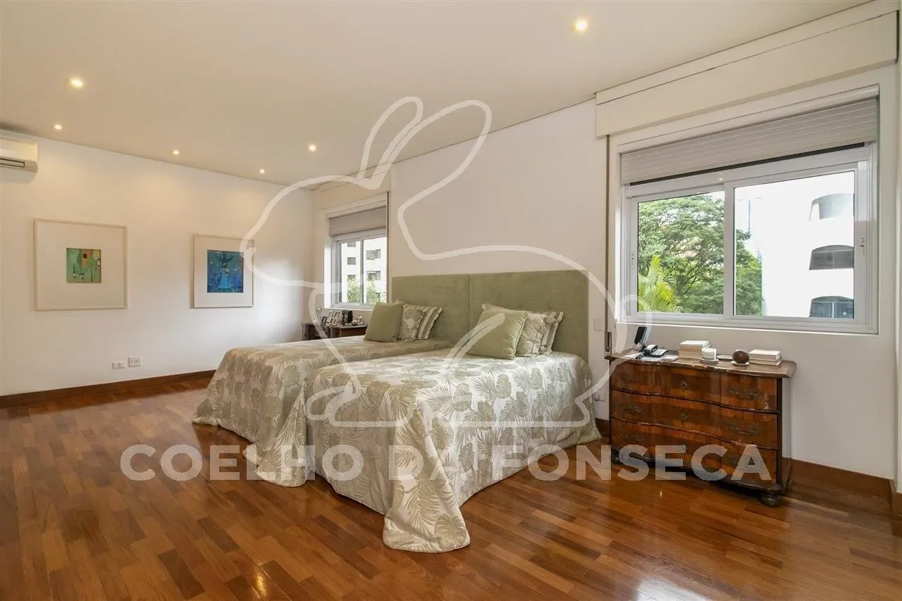 Gallery photo 3