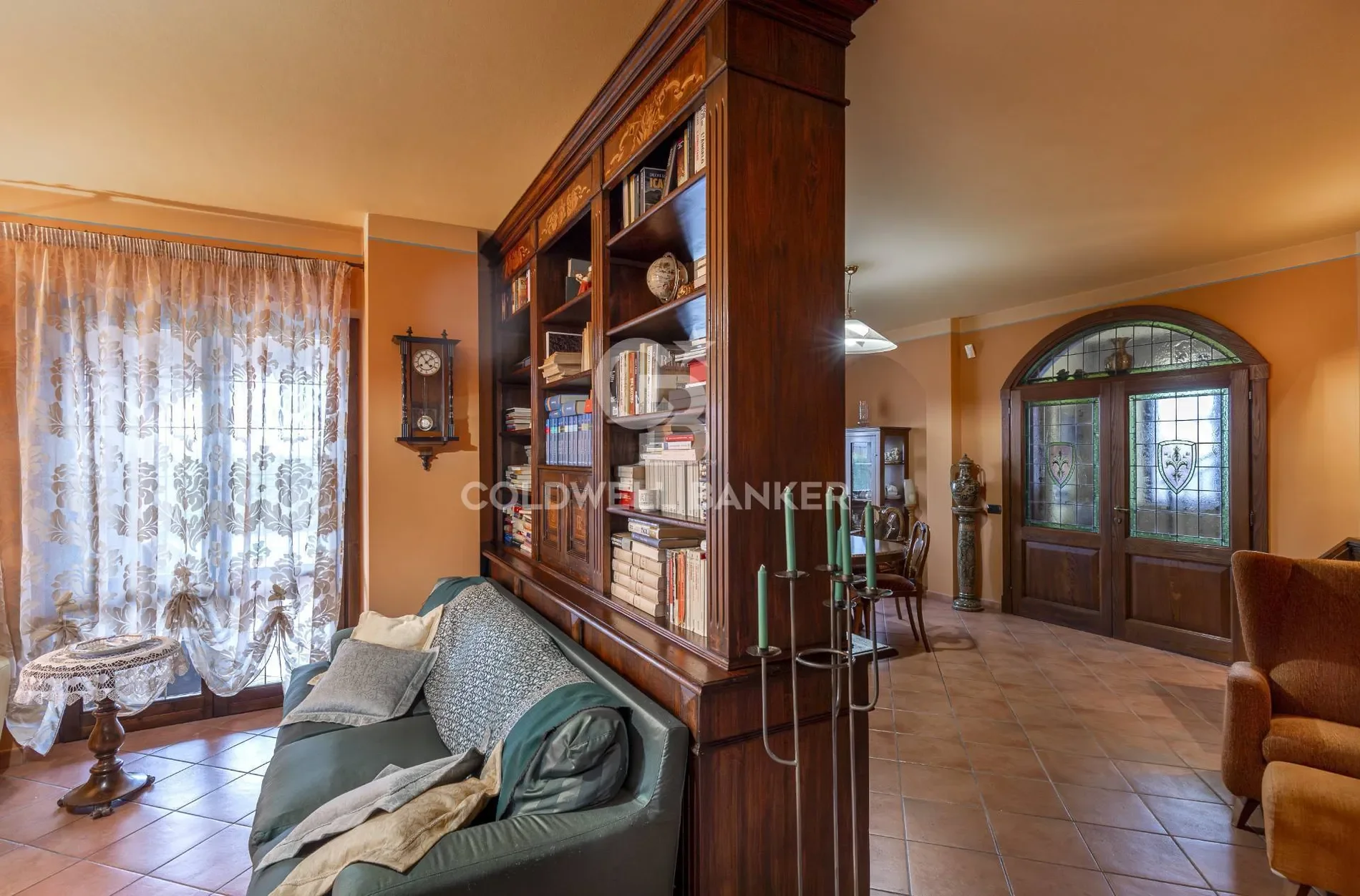 Gallery photo 1