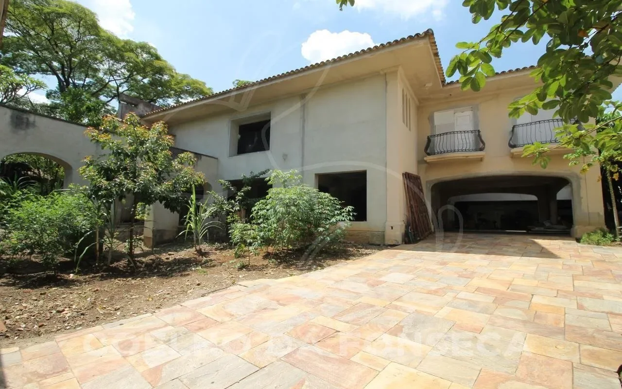 Exterior photo 12