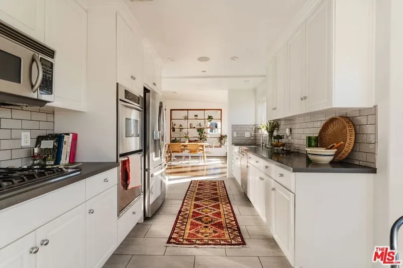 1541 Silverwood Terrace, Los Angeles, California, United States. - Photo 50