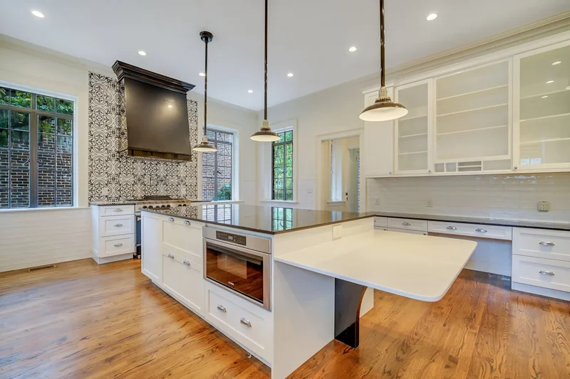 302 E 46th Street, Savannah, Georgia, United States. - Photo 28