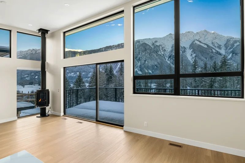 4000 Sunstone Way, #25, Pemberton, BC, V0N2L3, CANADA, Pemberton, British Columbia, Canada. - Photo 21