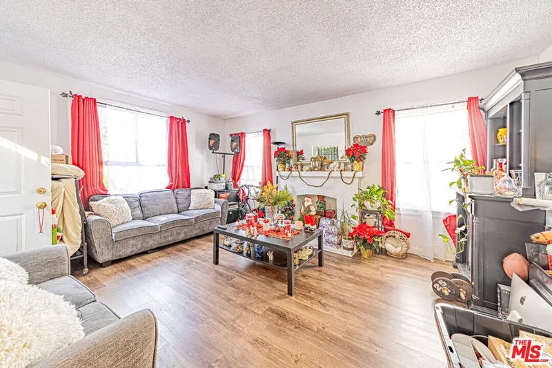 1618 S Burnside Avenue, Los Angeles, California, United States. - Photo 10