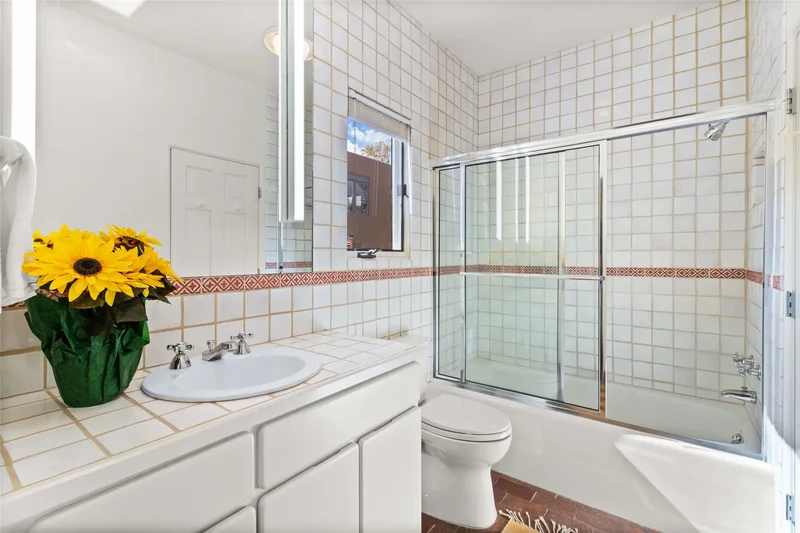 93 Avenida De Las Casas , Santa Fe, NM 87506, Santa Fe, New Mexico, United States. - Photo 53