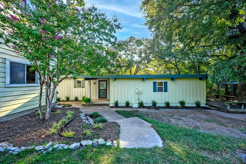 920 Hanna Drive, Denison, TX 75020, Denison, Texas, United States. - Photo 46