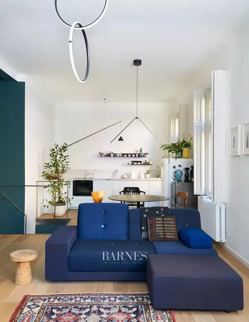 For Sale: 2-Bedroom Duplex Apartment with Terrace in Pasarét
