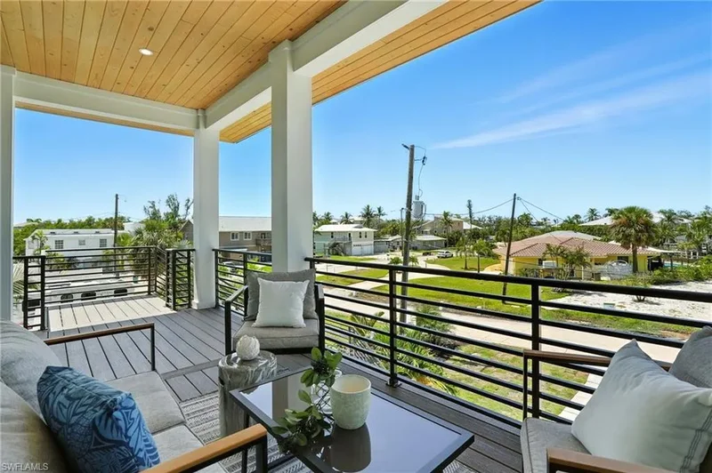 306 Seminole WAY, Fort Myers Beach, Florida, United States. - Photo 9