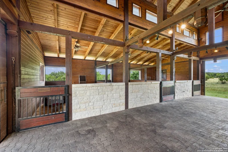 555 CORDILLERA TRACE, Boerne, TX 78006, Boerne, Texas, United States. - Photo 24